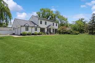 4 Teal Crescent, Great River, NY 11739 - Photo 2