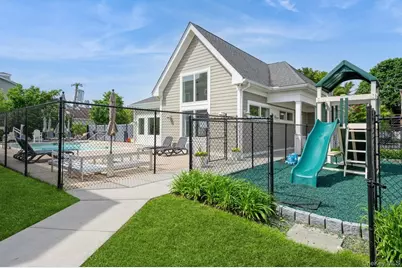 13 Island Point #13, Bronx, NY 10464 - Photo 18