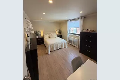 1776 166th Street #4170, Whitestone, NY 11357 - Photo 14