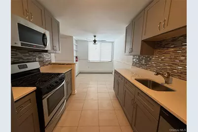 3 Hook Road #33B, Poughkeepsie, NY 12601 - Photo 4