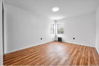 3523 Laconia Avenue, Bronx, NY 10469 - Photo 18