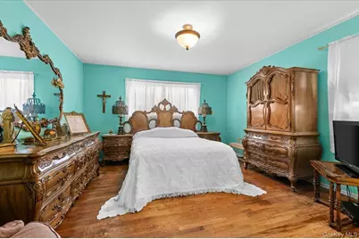 6 Gateway Street, Bethpage, NY 11714 - Photo 14