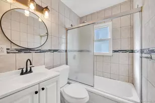 627 10th Ave, New Hyde Park, NY 11040 - Photo 14