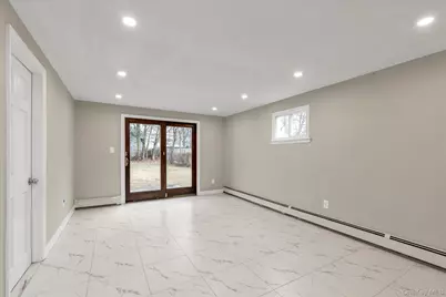 57 E Clinton Avenue, Roosevelt, NY 11575 - Photo 14