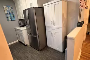 268-41 82nd Ave, New Hyde Park, NY 11040 - Photo 4