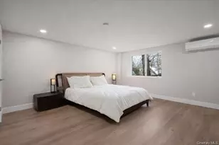 5 University Pl, Great Neck, NY 11020 - Photo 12