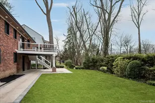 5 University Pl, Great Neck, NY 11020 - Photo 18