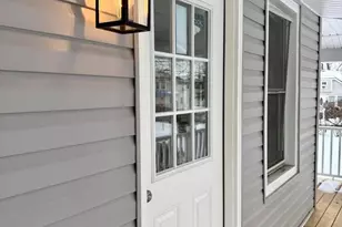 45 Garfield St, Bay Shore, NY 11706 - Photo 2