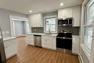 45 Garfield St, Bay Shore, NY 11706 - Photo 4