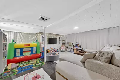 15 Laffin Lane, Poughkeepsie, NY 12603 - Photo 34