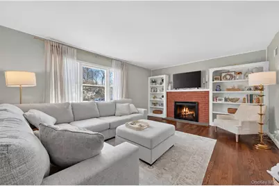 15 Laffin Lane, Poughkeepsie, NY 12603 - Photo 8