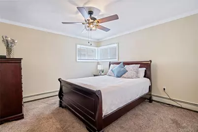 68 Summer Lane, Hicksville, NY 11801 - Photo 10