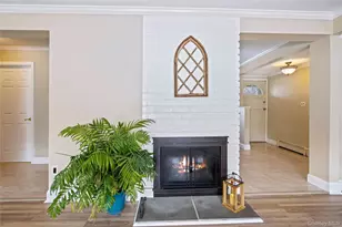 68 Summer Ln, Hicksville, NY 11801 - Photo 8