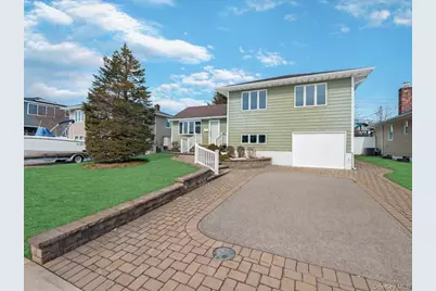 4057 Eve Drive, Seaford, NY 11783 - Photo 2