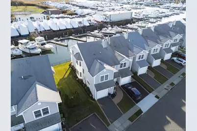 54 Ocean Watch Court, Freeport, NY 11520 - Photo 24