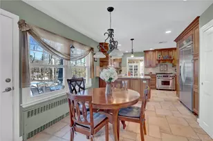 8 Noel Pl, Smithtown, NY 11787 - Photo 10