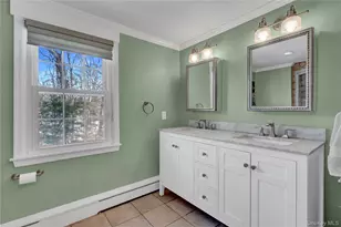 8 Noel Pl, Smithtown, NY 11787 - Photo 22