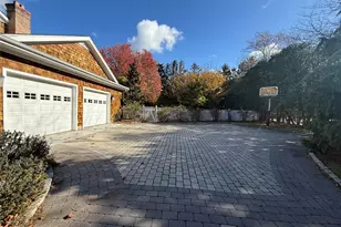 2465 Fairway Dr, Cutchogue, NY 11935 - Photo 2