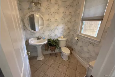 2465 Fairway Drive, Cutchogue, NY 11935 - Photo 14