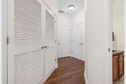 410 Westchester Avenue #202, Port Chester, NY 10573 - Photo 16