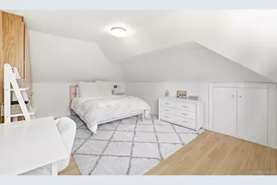 120 Brite Avenue, Scarsdale, NY 10583 - Photo 18