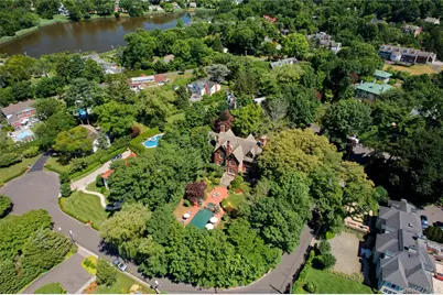 107 Bayview Road, Manhasset, NY 11030 - Photo 38