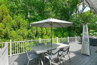 2 Cherrywood Lane, Port Washington, NY 11050 - Photo 24