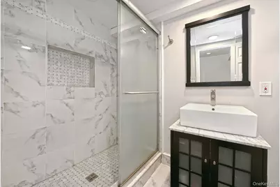 2 Cherrywood Lane, Port Washington, NY 11050 - Photo 22