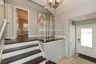 2 Cherrywood Ln, Port Washington, NY 11050 - Photo 14