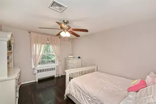 2 Cherrywood Ln, Port Washington, NY 11050 - Photo 20