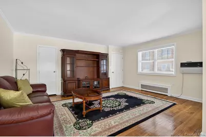 6316 252nd Street #1307, Little Neck, NY 11362 - Photo 4