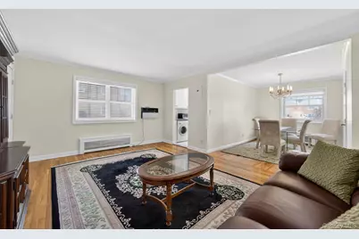 6316 252nd Street #1307, Little Neck, NY 11362 - Photo 4