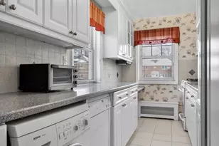 63-16 252nd St, Little Neck, NY 11362 - Photo 14