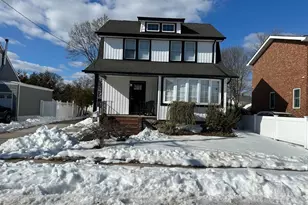 53 Lee Ave, Valley Stream, NY 11581 - Photo 2