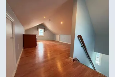 30 Herkomer Street, New Hyde Park, NY 11040 - Photo 18