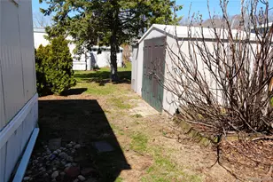 703-106 Fresh Pond Ave, Calverton, NY 11792 - Photo 18