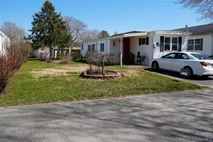 703-106 Fresh Pond Ave, Calverton, NY 11792 - Photo 22