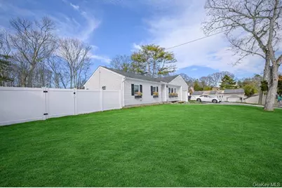 501 Johnson Avenue, Ronkonkoma, NY 11779 - Photo 4