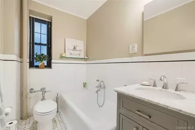 94-11 69th Avenue #102, Forest Hills, NY 11375 - Photo 20