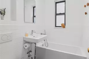 385 Argyle Rd, Brooklyn, NY 11218 - Photo 14