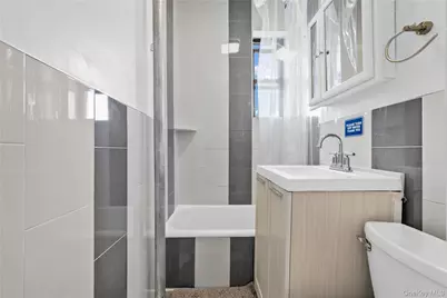 21-78 35th Street #4B, Astoria, NY 11103 - Photo 10