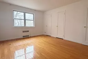 10-25 115th St, College Point, NY 11356 - Photo 8