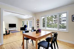 16 Arbor Rd, East Hills, NY 11577 - Photo 8