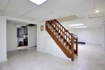 16 Arbor Road, East Hills, NY 11577 - Photo 18