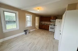 14 1st St, Glen Cove, NY 11542 - Photo 4