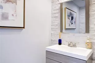 1 James Ave, Port Washington, NY 11050 - Photo 14