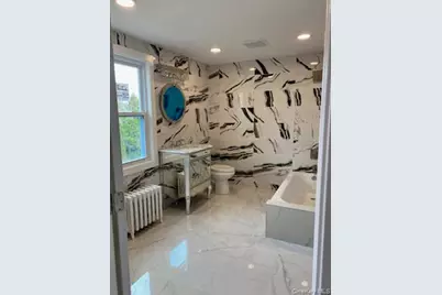 118 Sheridan Avenue, Williston Park, NY 11596 - Photo 1