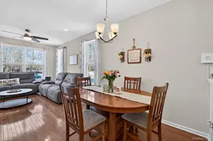 131 Meadow View Dr, Middletown, NY 10940 - Photo 12