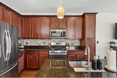 131 Meadow View Drive, Middletown, NY 10940 - Photo 10