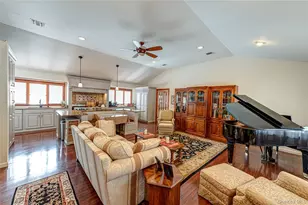 9 Storybook Ln, Saint James, NY 11780 - Photo 12